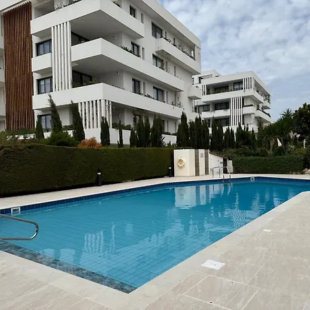 Kings Avenue - Natalia's Paphos